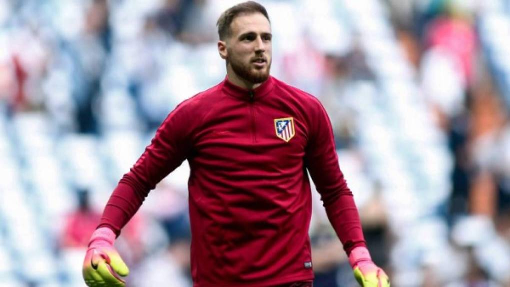 El París Saint-Germain de la mano de su jeque Nasser Al Khelaifi espera cerrar en las próximas semanas el fichaje de Jan Oblak, portero esloveno del Atlético de Madrid, que es el gran objetivo para reforzar la portería del conjunto galo de cara a la próxima temporada. A pesar de que el Atleti se ha mostrado reacio a traspasar a su arquero estrella, lo cierto es que en las últimas horas se ha extendido un rumor por el cual el PSG accedería a dar a cambio a Javier Pastore más una cantidad de dinero importante para conseguir el traspaso.