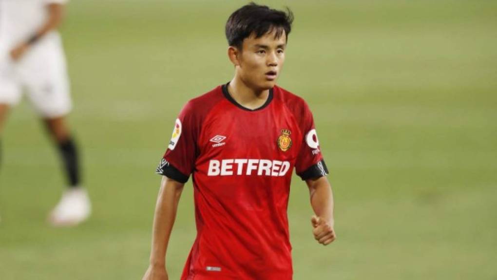 Takefusa Kubo volvería a salir cedido del Real Madrid. Esta vez su destino podría ser el Granada. El conjunto nazarí, después de cerrar su clasificación a la próxima edición de la UEFA Europa League, está trabajando en la configuración de su plantilla para poder competir en tres torneos diferentes. El primer nombre que ha surgido es el del japonés.