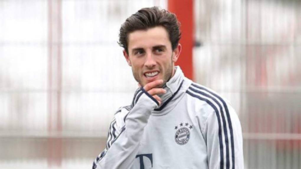 Álvaro Odriozola: El lateral español se encuentra cedido a préstamo en el Bayern Múnich y la prensa informa que en el club madridista lo venderán.