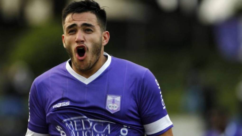 El Celta tiene cerrado el fichaje del uruguayo Maxi Gómez para la próxima temporada. El delantero se ha comprometido por cinco temporadas. Además, el conjunto gallego quiere un lateral izquierdo, central, mediocentro y jugador de banda. En el capítulo de salidas, el Celta escuchará ofertas por Guidetti, Marcelo y Bongonda.