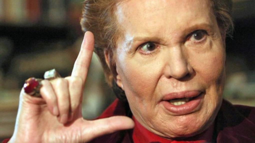 Muere el astrólogo Walter Mercado a los 87 años de edad con un silencioso retiró, murió en su casa de habitación en Puerto Rico, alejado de la fama que sus predicciones le dieron durante décadas. <br/><br/>Foto: Wilma Torres, Facebook y capturas de pantalla usadas de forma ilustrativas.