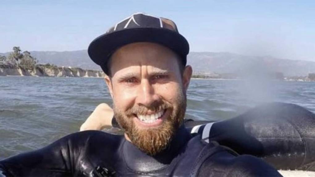 Taylor, que era propietario de una escuela de surf en Santa Bárbara, California, fue reportado desaparecido por su esposa el pasado 7 de agosto, día en que salió de casa con sus dos hijos para dirigirse a México.