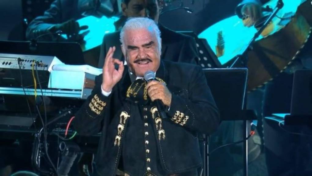 El cantante mexicano asegura que Bisogno se ha metido en la privacidad de la familia y se ha expresado de una manera muy fea.