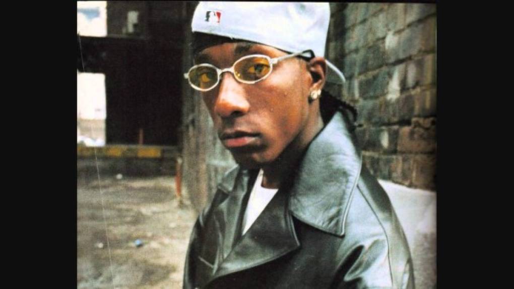 Lamont Coleman<br/><br/>De nombre artístico Big L. Fue asesinado el 15 de febrero de 1999 por un desconocido en un tiroteo en Harlem, en su barrio natal 1-3-9. Big L. ha recibido múltiples homenajes en sitios como The Source, MTV y HipHop DX. En su honor se produjo el documental llamado 'Street Struck: The Big L Story (2012)', About.com lo nombró el vigésimo tercer mejor rapero de todos los tiempos.