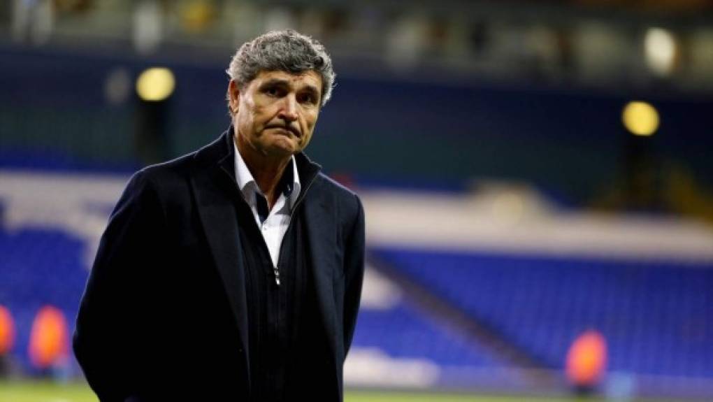 El entrenador del Málaga CF, Juande Ramos, ha renunciado al puesto tras los últimos resultados en Liga y Copa del Rey, según ha informado el propietario del club Abdullah Bin Nasser Al Thani a través de un mensaje en las redes sociales.