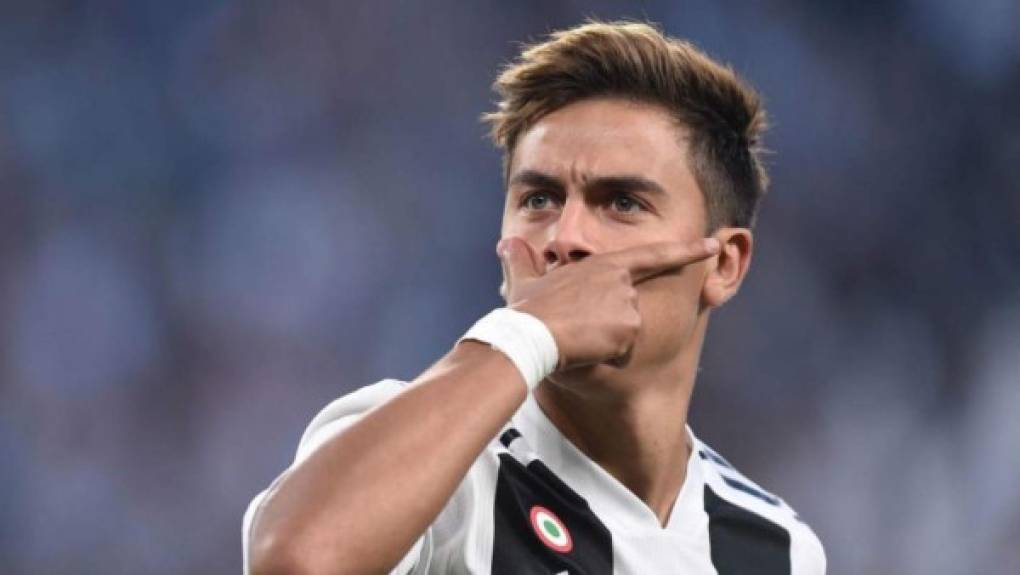 Paulo Dybala: El argentino de la Juventus concedió una entrevista a 'CNN' y sorprendió al señalar que no descarta jugar algún día en el Barcelona por Lionel Messi: 'El Barça es un gran club, de nivel mundial, y con Messi es todavía más grande. Sería bonito jugar ahí con él', señaló.