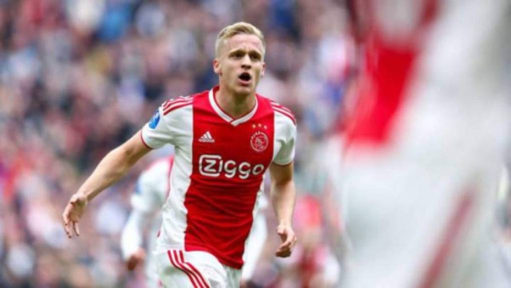 Donny van de Beek: El centrocampista holandés del Ajax podría ser el primer jugador que ha pedido Ronald Koeman para el FC Barcelona. El holandés va a dirigir a los culés el curso que viene y habría demandado el fichaje de su compatriota, que llegó a estar a un paso del Real Madrid.<br/>