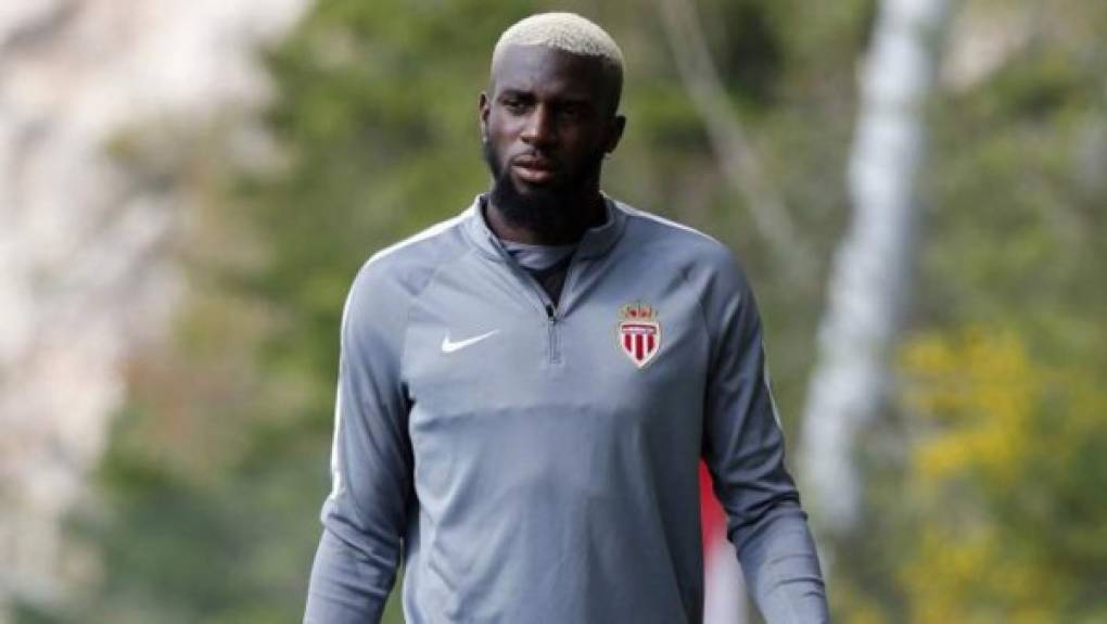 Tiemoué Bakayoko: La prensa de Alemania informa que el centrocampista francés podría ser nuevo refuerzo del Bayern Múnich. El volante de contención jugó en los últimos meses con el Mónaco.<br/>