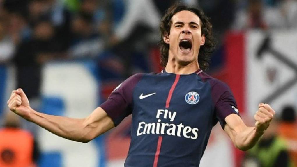 El delantero uruguayo Edinson Cavani saldría también del PSG.