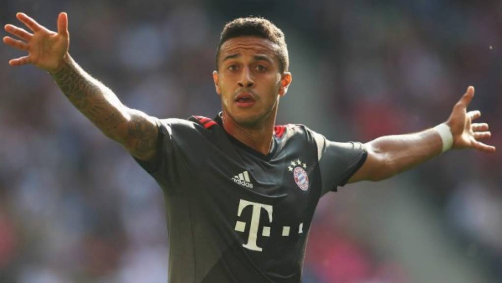 'Kicker' anunció que el mediocampista español Thiago Alcántara ampliará su contrato con el Bayern Múnich hasta 2021. Thiago, pieza clave en el esquema de Ancelotti, finalizaba su actual vinculación en junio de 2019.