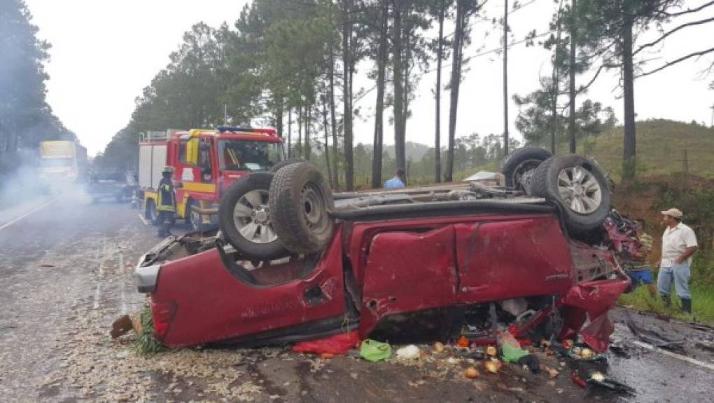 Los cuerpos de socorro se trasladaron rápidamente al lugar para atender la situación.