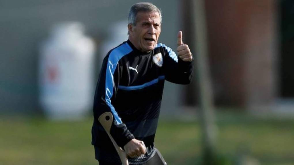 10) Óscar Tabárez (Uruguay) 1.7 millones de euros.