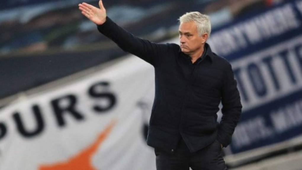 José Mourinho - El entrenador portugués encontró equipo rápido tras su salida del Tottenham. El luso dirigirá a la Roma la próxima temporada en reemplazo de Paulo Fonseca. Firma por 3 años, hasta 2024.