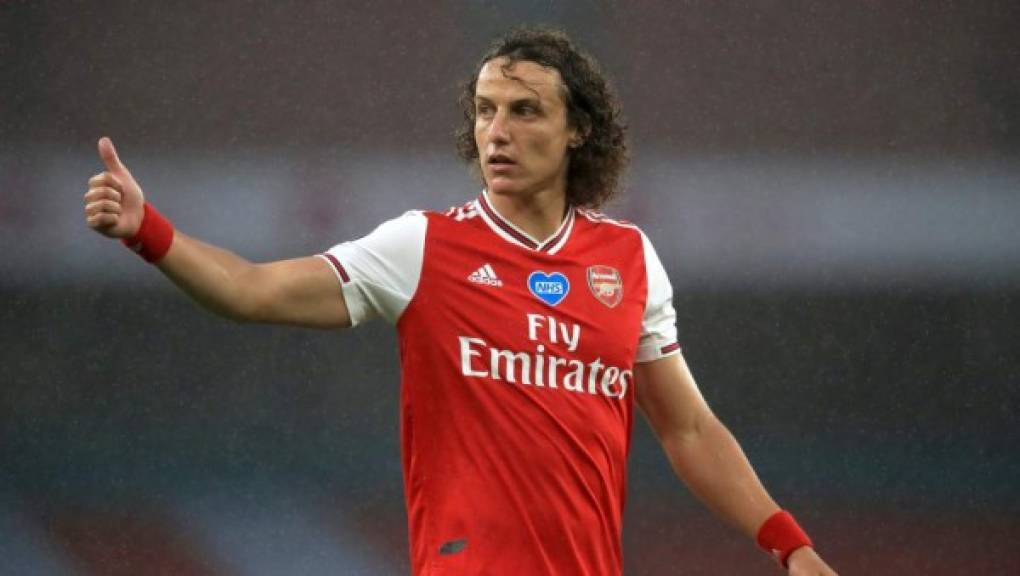 Según RMC Sports, el Rennes estaría interesado en David Luiz y el club francés ya habría empezado a negociar la cantidad del fichaje con el Arsenal, ya que el central brasileño tiene contrato con el conjunto londinense hasta 2021.<br/><br/>Mikel Arteta, técnico gunner, ya habría dado el sí a la salida de Luiz hacia Francia. De esta manera, el nuevo central del Rennes sumará una nueva aventura en el país vecino tras su paso por el PSG hace cuatro años donde estuvo jugando durante dos temporadas.