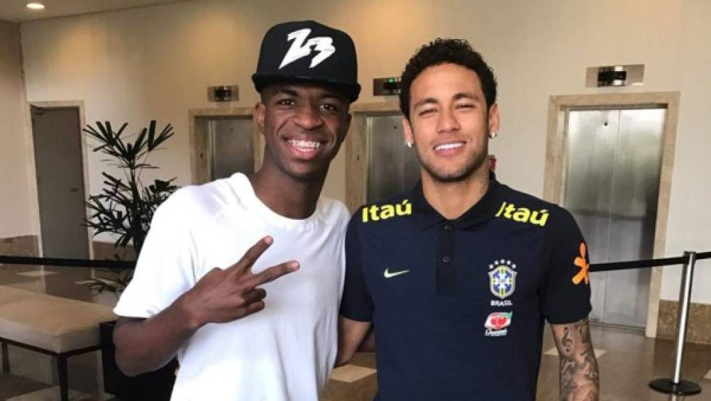 Neymar le habría pedido al Barcelona que ficharán a Vinicius pero al final el Real Madrid se les adelantó.