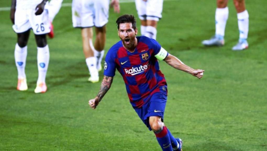 Lionel Messi es la sorpresa del día al alimentar los rumores de una posible salida del Barcelona con destino a la Serie A. Y es que según publicó Mediaset, el argentino se compró una vivienda en en Viale della Liberazione, en la futurista Torre Solaria, uno de los lugares más exclusivos de la Lombardía, y a minutos del Giuseppe Meazza, estadio del Inter de Milán con el que ha sido vinculado en los últimos días.<br/><br/>Hace unas semanas, La Gazzetta dello Sport informó que el Inter espera que Messi salga libre del Barcelona y ofrecerle el mejor contrato de la historia del fútbol: cinco temporadas y 260 millones de euros.