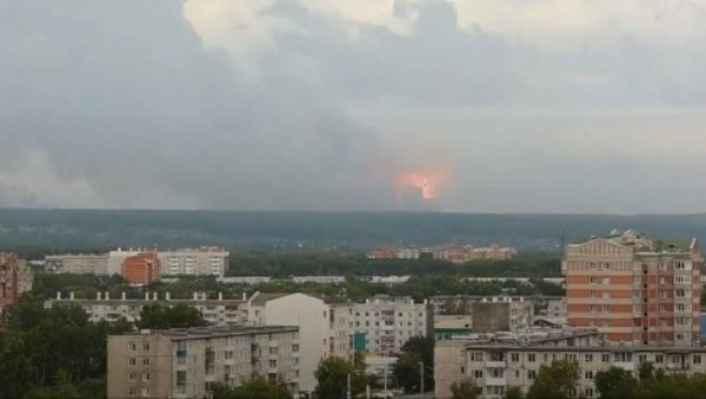 Los niveles de radiación en la ciudad de Severodvinsk, a unos 20 kilómetros al este de Niónoksa, aumentaron entre 4 y 16 veces tras la explosión del misil de crucero, provisto de una fuente isotópica de alimentación, indicó el Servicio Meteorológico de Rusia.