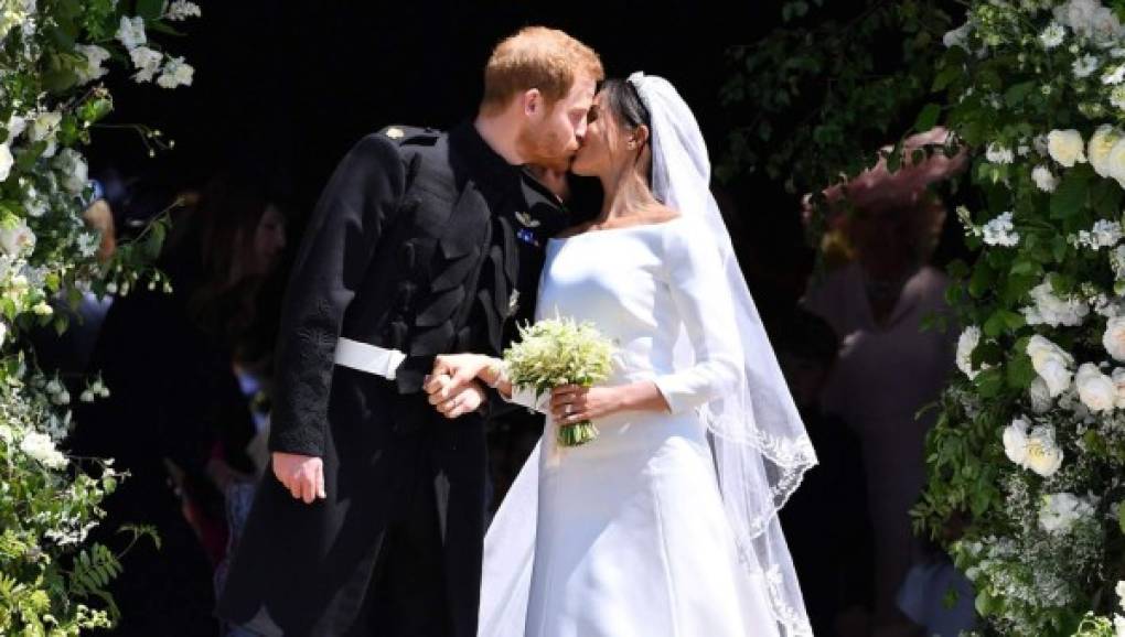 8. Casarse en mayo.<br/><br/>Resulta que un matrimonio en mayo no habría sido aprobado por la gran abuela del príncipe Harry, la reina Victoria. La difunta monarca creía que era desafortunado casarse en el quinto mes del año, valiéndose de la rima supersticiosa: 'Cásate en mayo y lamenta el día'. (Marry in May, and rue the day)