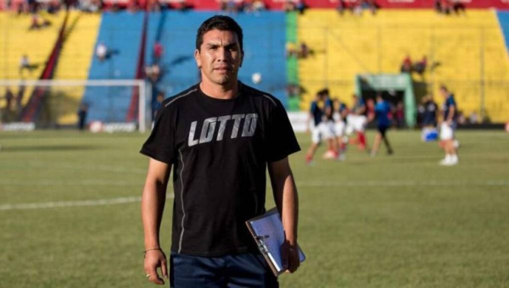 Salvador Cabañas ha revelado que está en pláticas con un equipo de la Liga de Ascenso de México para ser asistente técnico. El paraguayo no quiso dar el nombre del equipo.