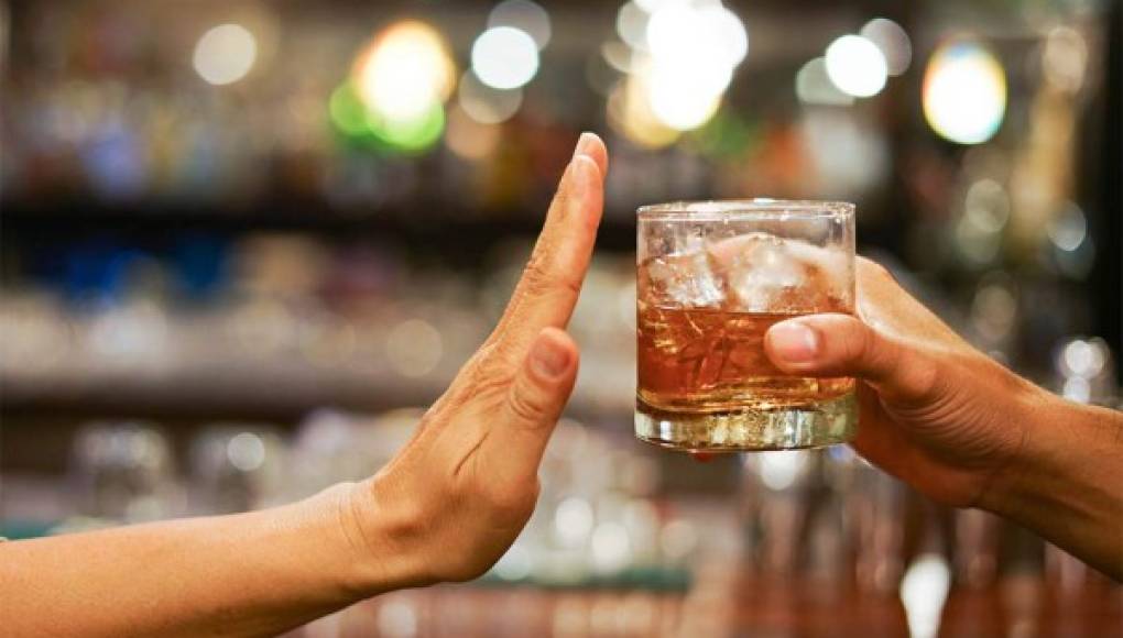 El consumo de alcohol más nocivo ocurre en tres momentos de la vida
