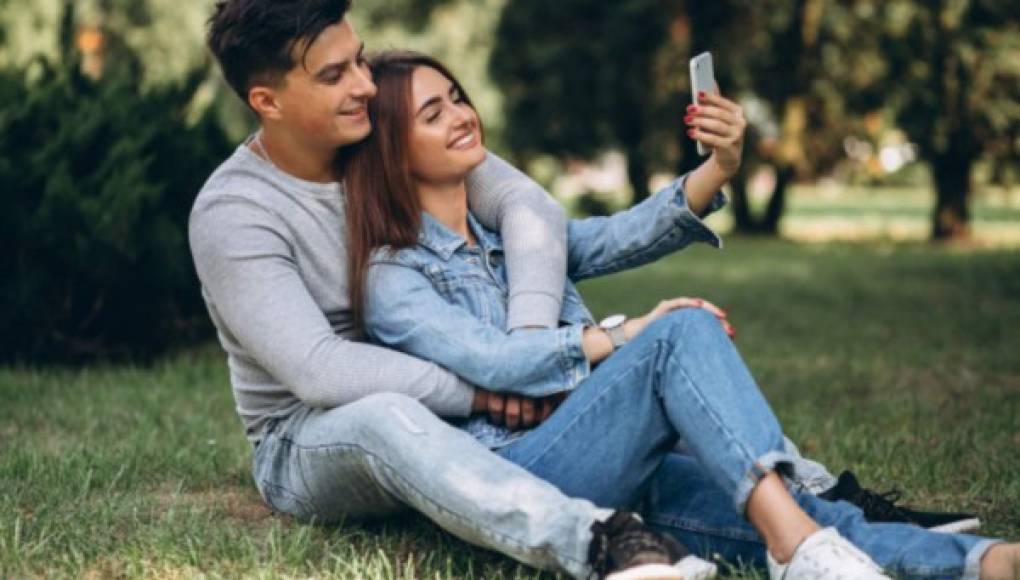 Amor y ciberviolencia: así son las parejas adolescentes  