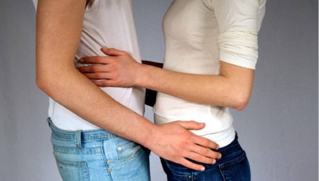 Adolescentes quieren tener relaciones sexuales sin condón