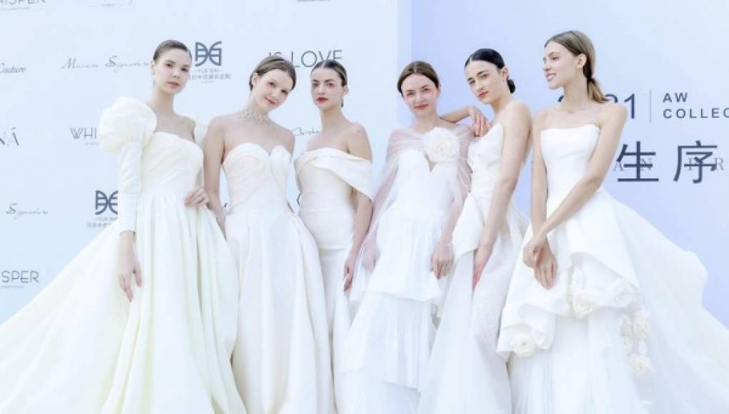 Guillermo Pharis presenta su colección de vestidos de novias en Hong Kong