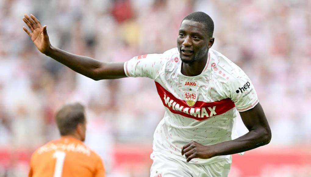 4 - Serhou Guirassy (Stuttgart): El delantero franco-guineano tiene 50 puntos, por 25 goles. Ha sido una revelación tanto en esta lista como en el panorama futbolístico europeo. En 28 encuentros de la Bundesliga, el ha sumado 50 puntos gracias a sus 25 goles.
