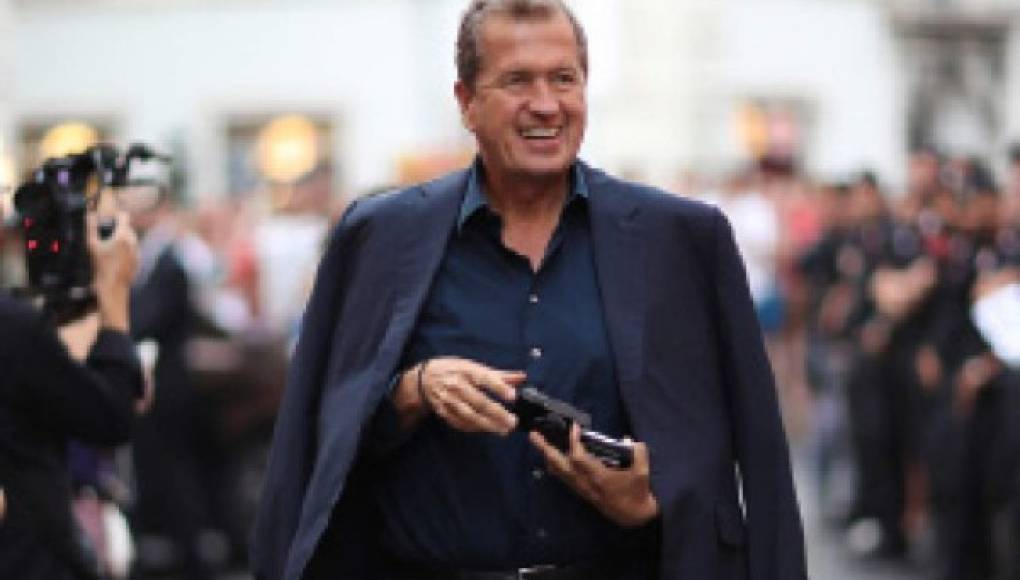 Mario Testino cae en la desgracia