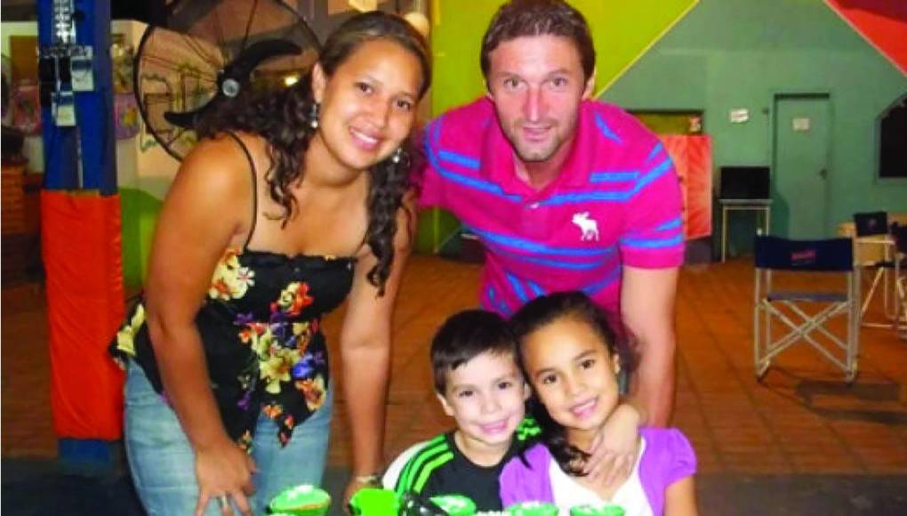 Recuerdo. José Mauricio Pacini vive en Argentina con su esposa hondureña, oriunda de Puerto Cortés.