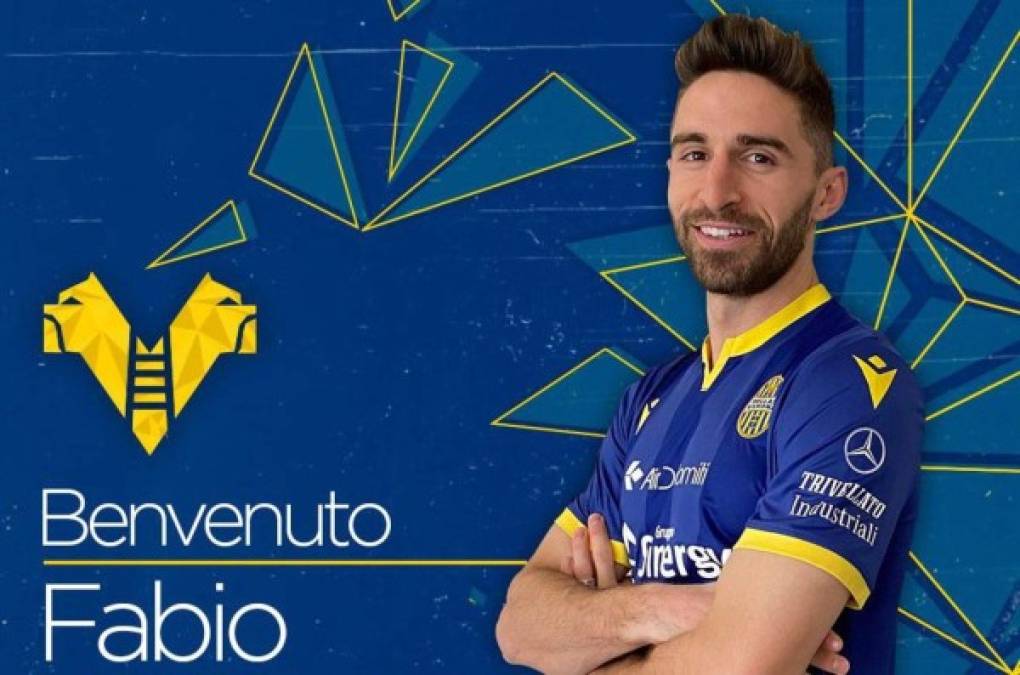 El Verona ha fichado al atacante italiano Fabio Borini, quien llega procedente del Milan y como agente libre. Firma hasta final de temporada.