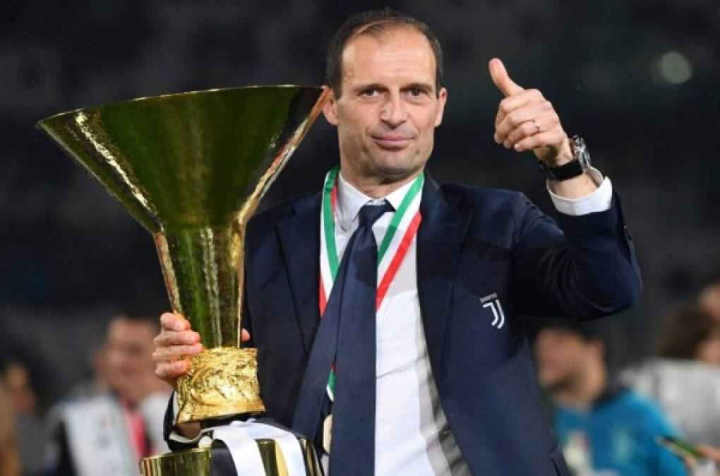 Massimiliano Allegri es un entrenador de amplia experiencia. Además del Real Madrid, se menciona que Manchester United está interesado en sus servicios.