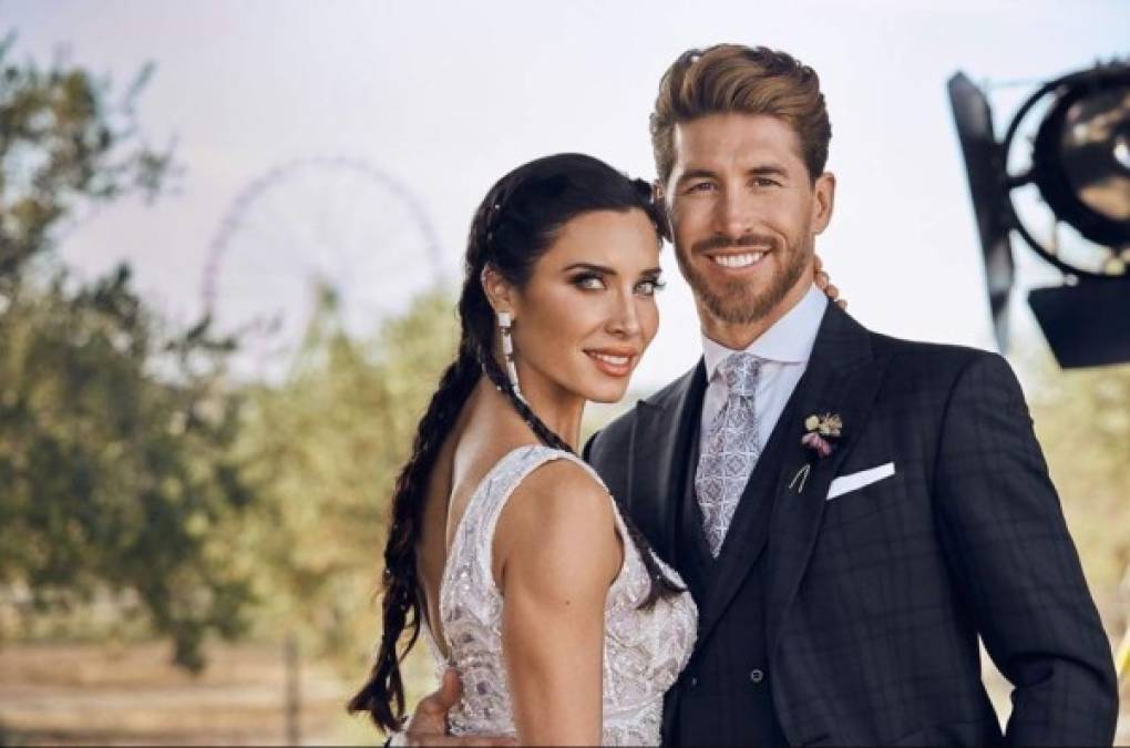 Pilar Rubio y Sergio Ramos celebraron junto a los casi 500 invitados a su boda. Entre estos celebridades de la talla de Victoria y David Beckham, Marco Asensio, Nacho Fernández, Roberto Carlos, Julio Baptista y Lucas Vázquez entre otros.