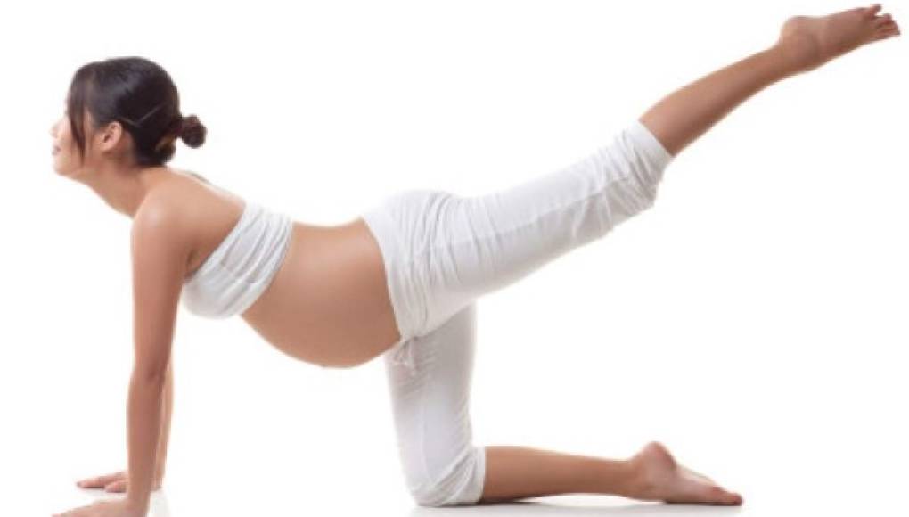 El yoga suave es seguro al final del embarazo