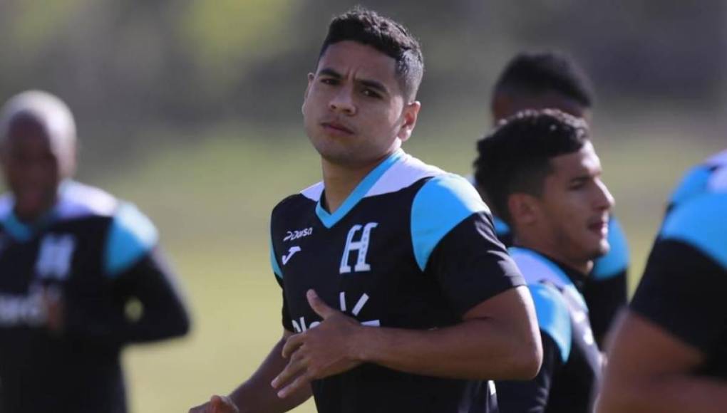 Carlos Pineda: El jugador del Olimpia es una novedad en el centro de campo de Honduras para el duelo ante El Salvador.