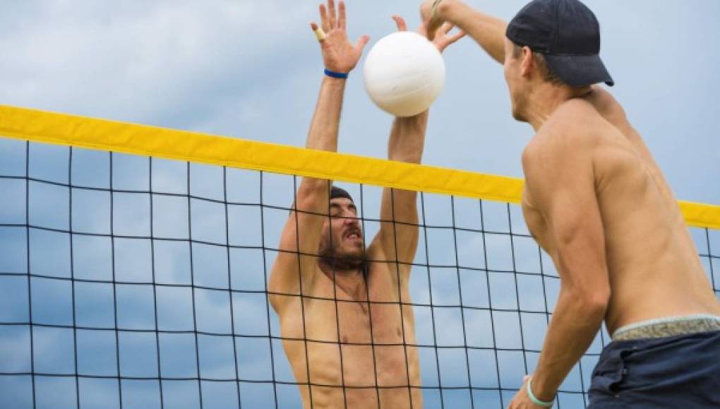 Cuando juegue deportes de verano, tenga en cuenta la seguridad de los hombros