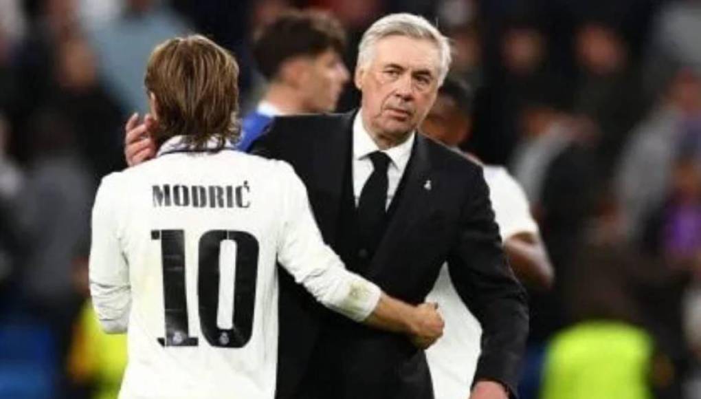 Ancelotti sobre el futuro de Luka Modric: “Como he dicho, Modric es una leyenda del fútbol y del Real Madrid. Las decisiones para las próximas temporada las tiene que tomar él”.