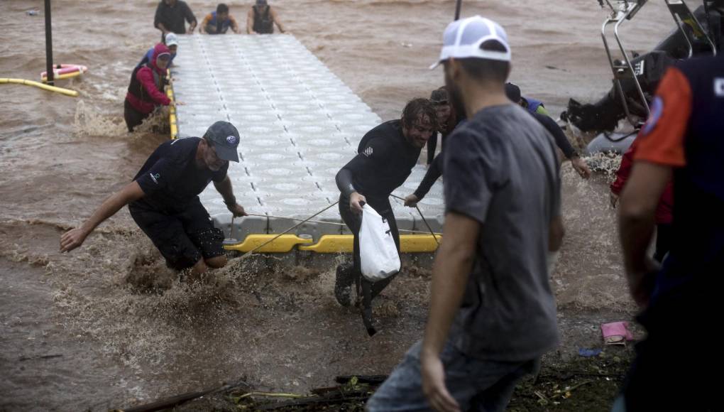 Entre este viernes y el lunes se esperan intensas precipitaciones en el norte del estado de Rio Grande do Sul, el más golpeado por los temporales que han causado al menos 108 muertos y 136 desaparecidos desde la semana pasada en el sur de Brasil.