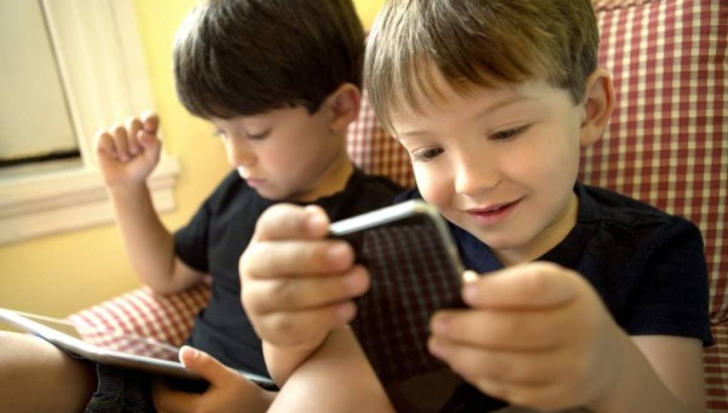 Los daños de los 'smartphones' en los niños