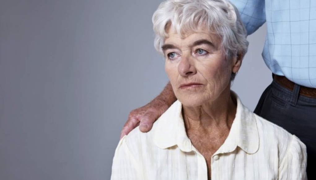 Unos genes del Alzheimer podrían mostrar efectos en la veintena