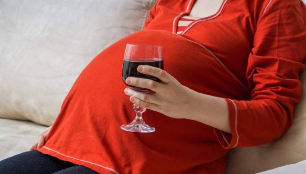 El alcohol afecta las neuronas de los bebés