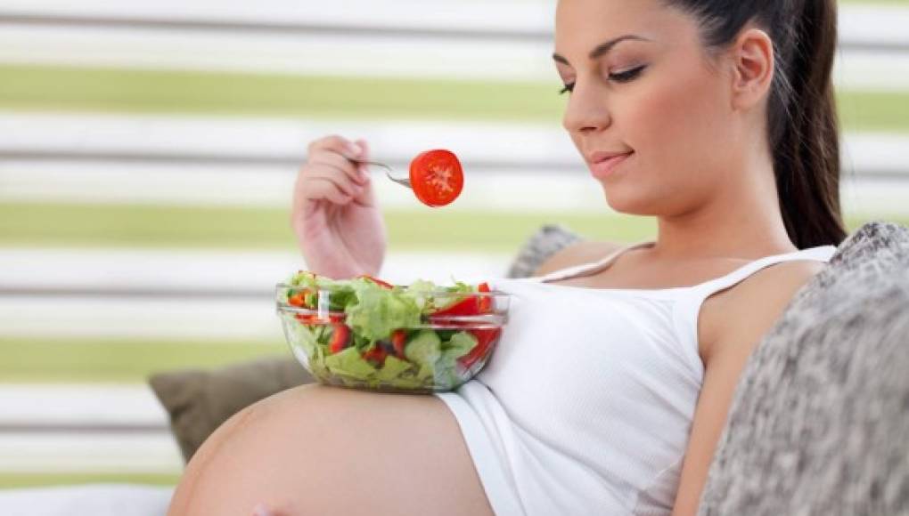 Comer por dos con frecuencia no se traduce en una dieta más saludable