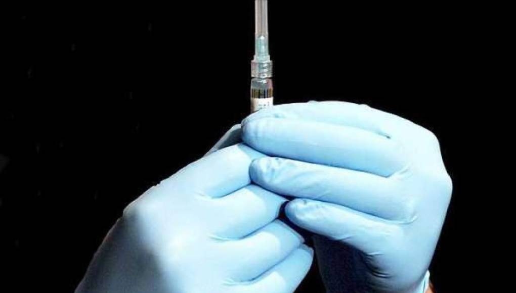 La OMS confirma que dos vacunas experimentales contra el ébola son seguras