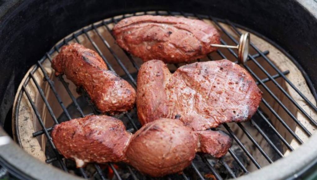 ¿Cocina al aire libre? No se olvide del termómetro para alimentos