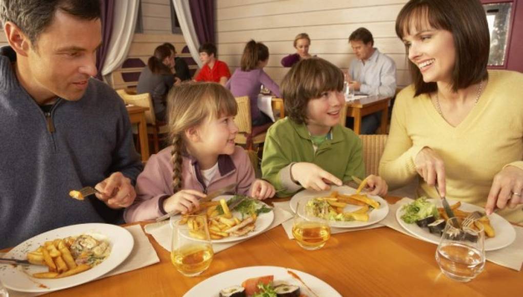 Consejos para salir a comer con los hijos