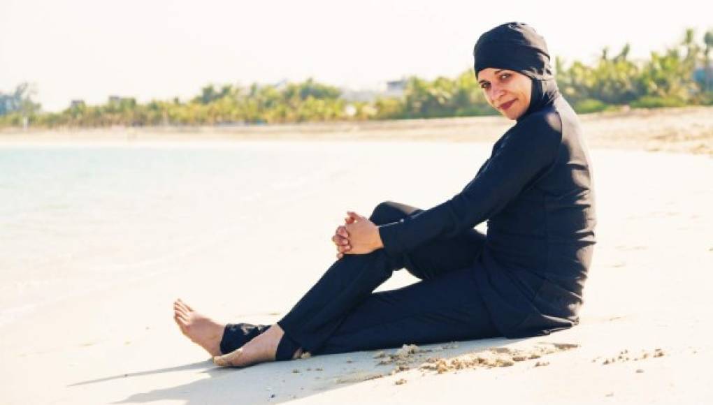 El 'burkini' es apropiado para evitar cáncer, dice un experto