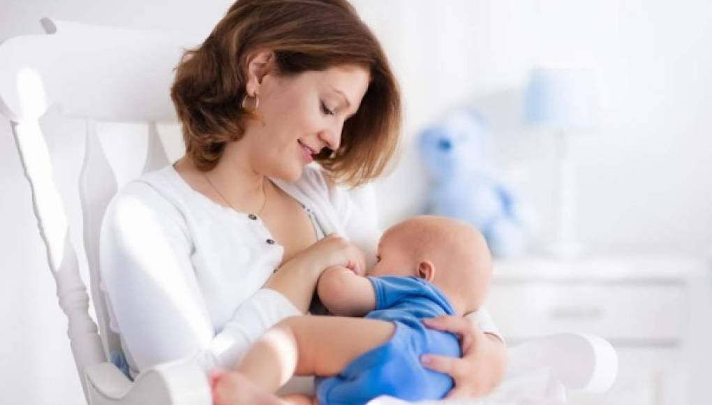Lactancia materna, el alimento y vínculo emocional hacia el bebé
