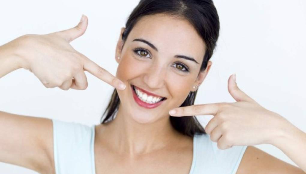 Cuatro pasos para usar el hilo dental