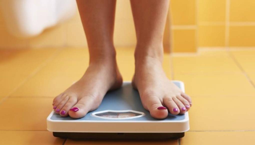 Tener un poco de peso de más podría aumentar la supervivencia al cáncer de colon