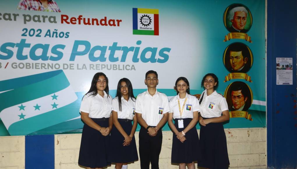 José Antonio Alas, director del Intae, manifestó en entrevista exclusiva para LA PRENSA que estos cinco jóvenes destacan en excelencia, estudio y disciplina.